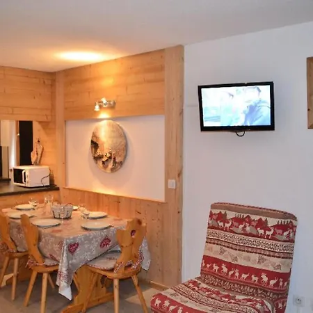 Apartment Chaviere - Aux Pieds, En Bois Au Coeur Des Menuires Mae-4924 *